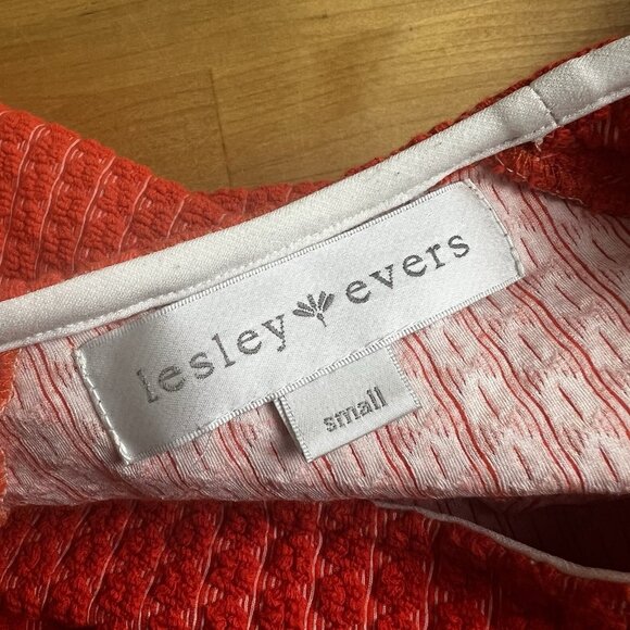 Lesley Evers Top Textured Orange Striped 3/4 Sleeve Round Neck Size Small - Picture 6 of 9